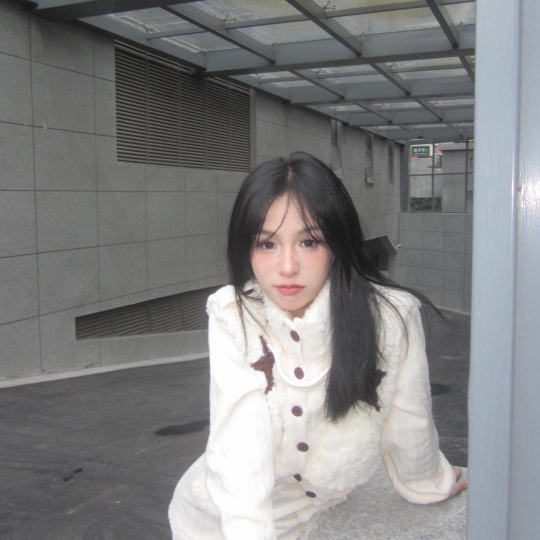 小肉同学👩