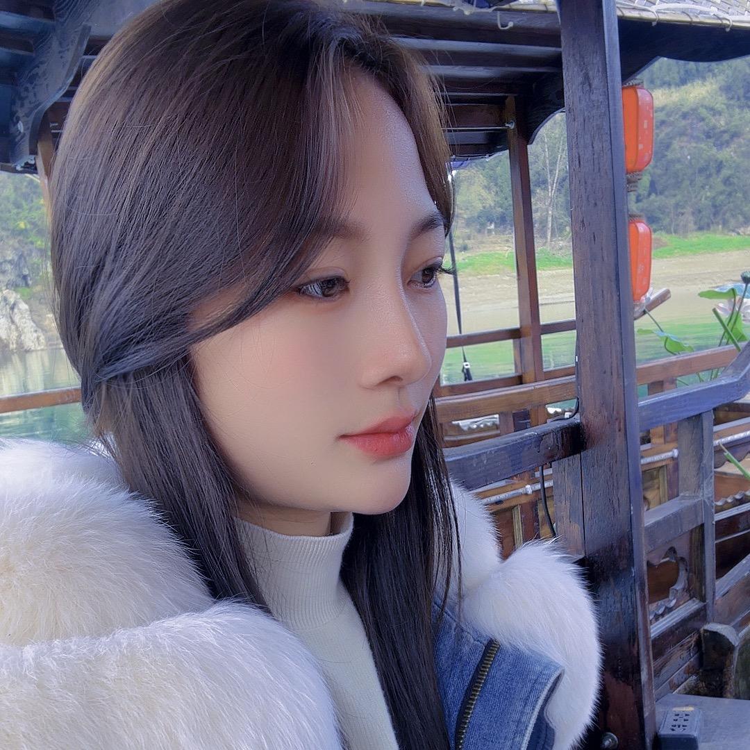 💔ꦿᩚ٭小玻璃🕊