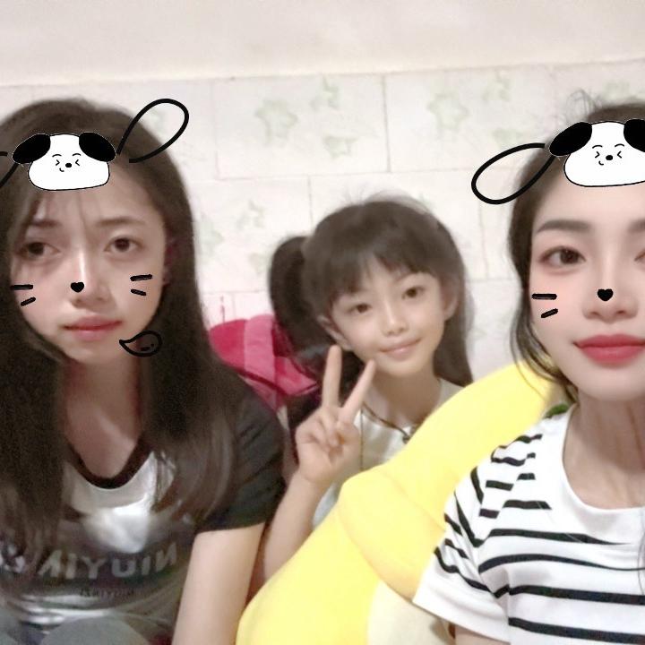 我是小小玉呀