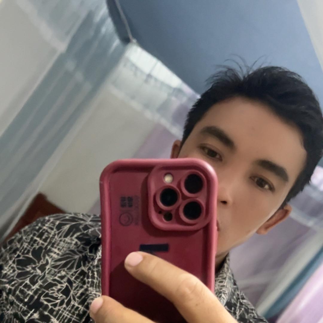 灬硬吃软饭丶