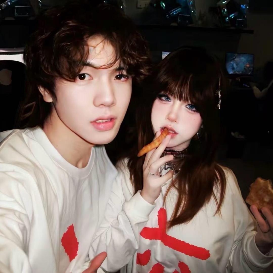 ㅤㅤㅤㅤ￰ ￰每天都好饿