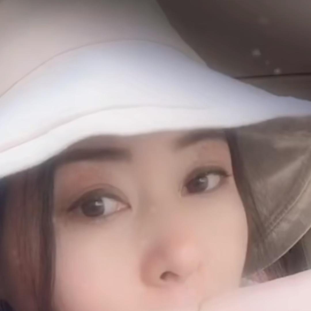 暮然回首， 。