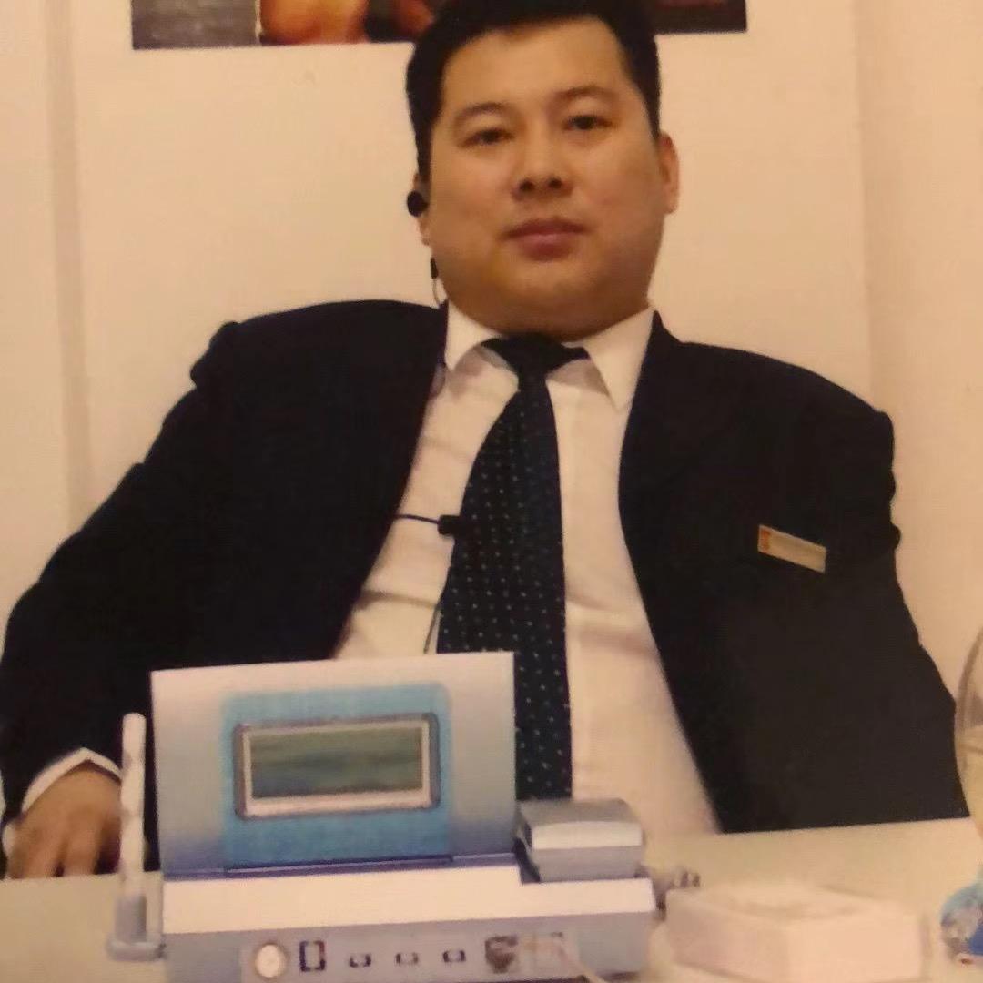 乡里乡亲铁锅炖
