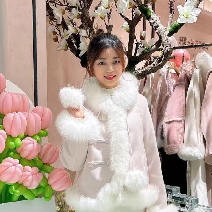 HUADUO花哚女装(兴发广场店)琼琼