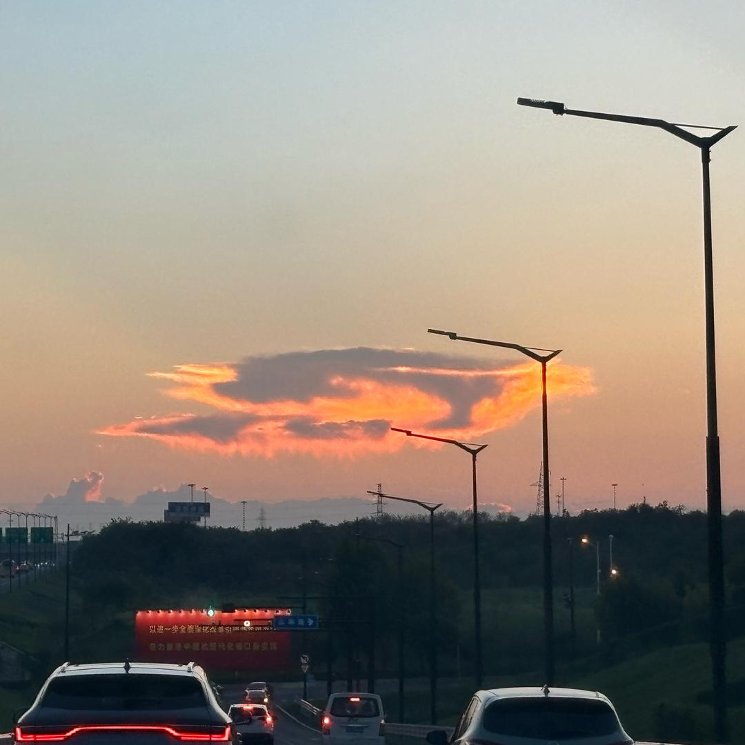 空-白