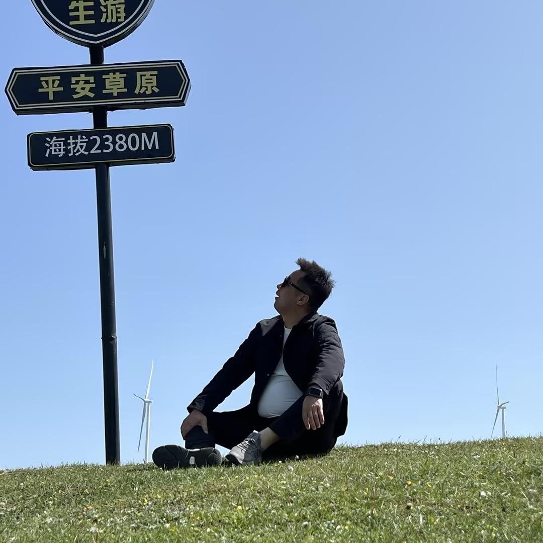 黄哥（爱吃面的关中娃）