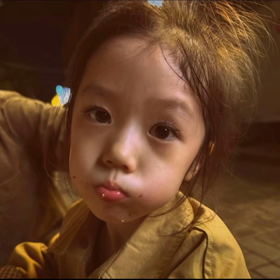 看见请喊我女王殿下