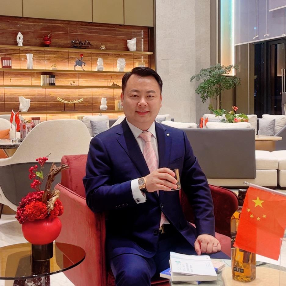侯博士•正能量 酒店总经理