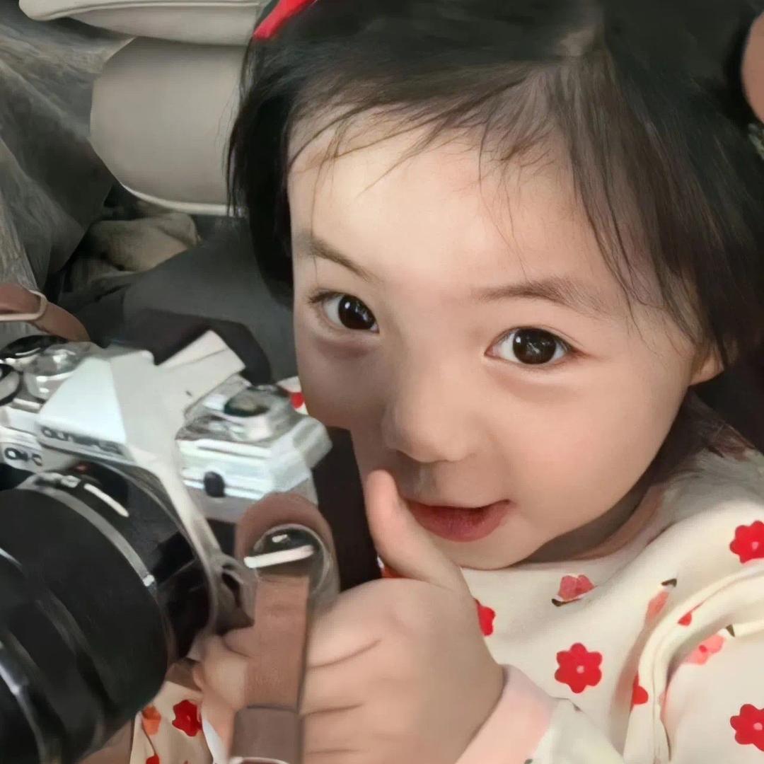 小玉不爱吃香菜🌿