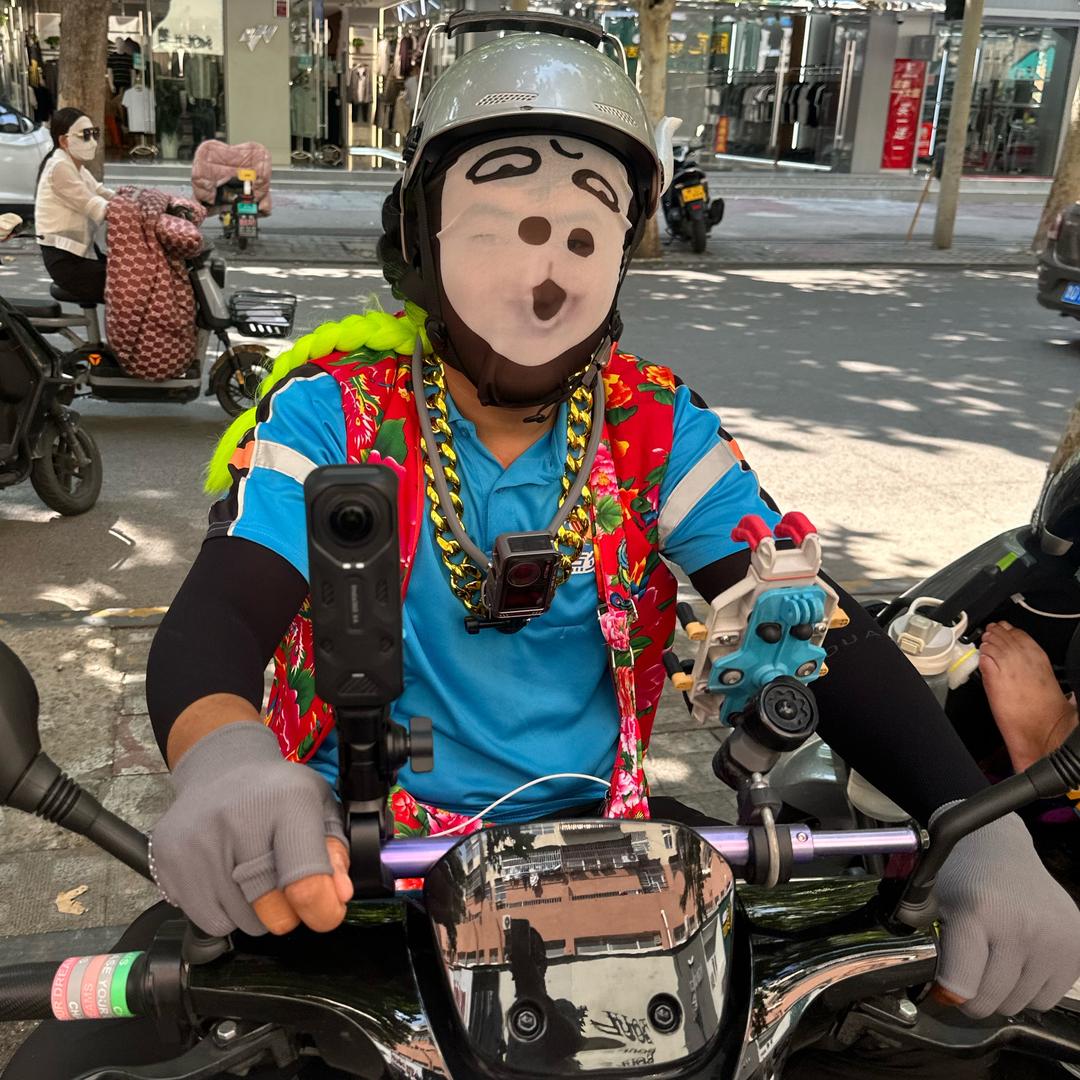 跑外卖的小进