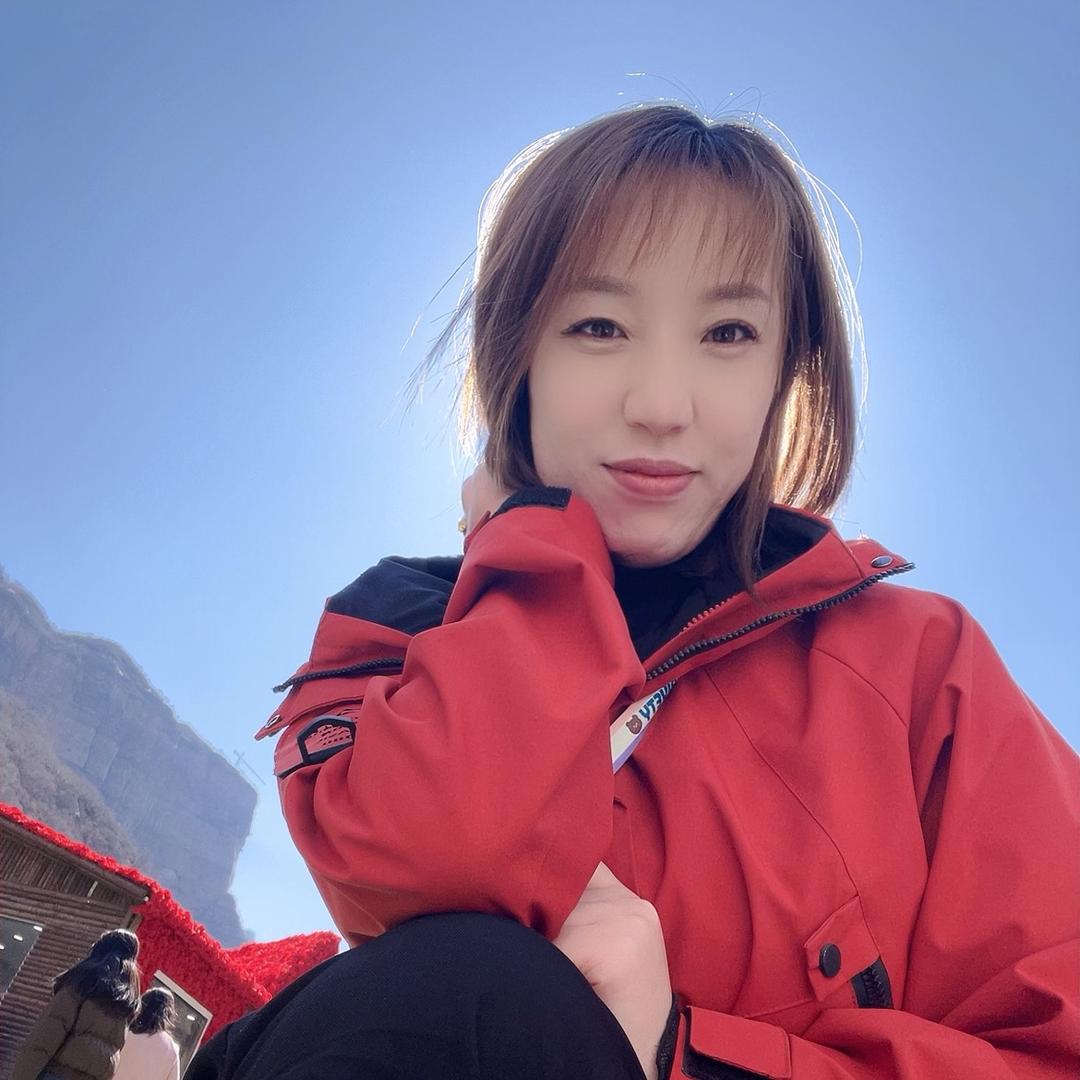 季泉护肤头疗美甲店