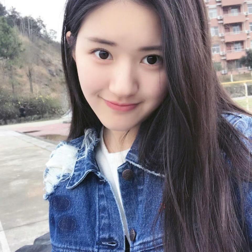 小梨脸圆圆