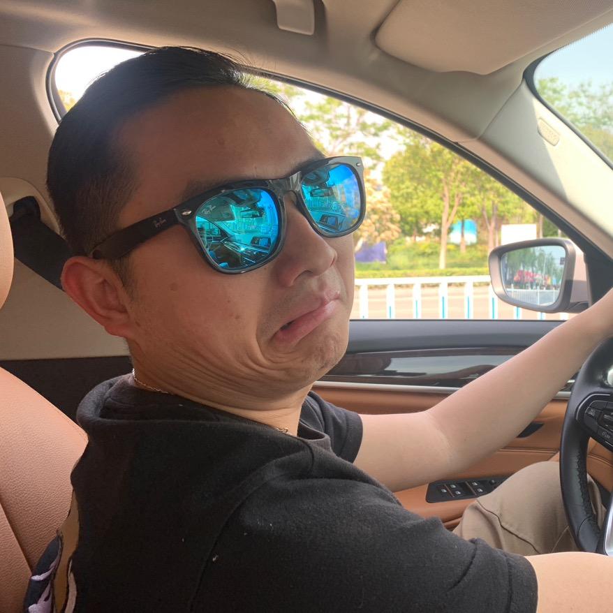 驾驶员小李