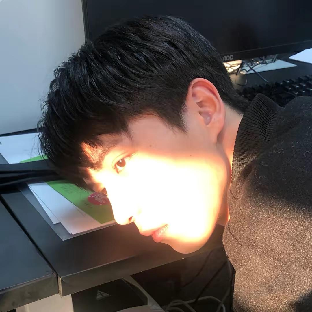 杨奕轩