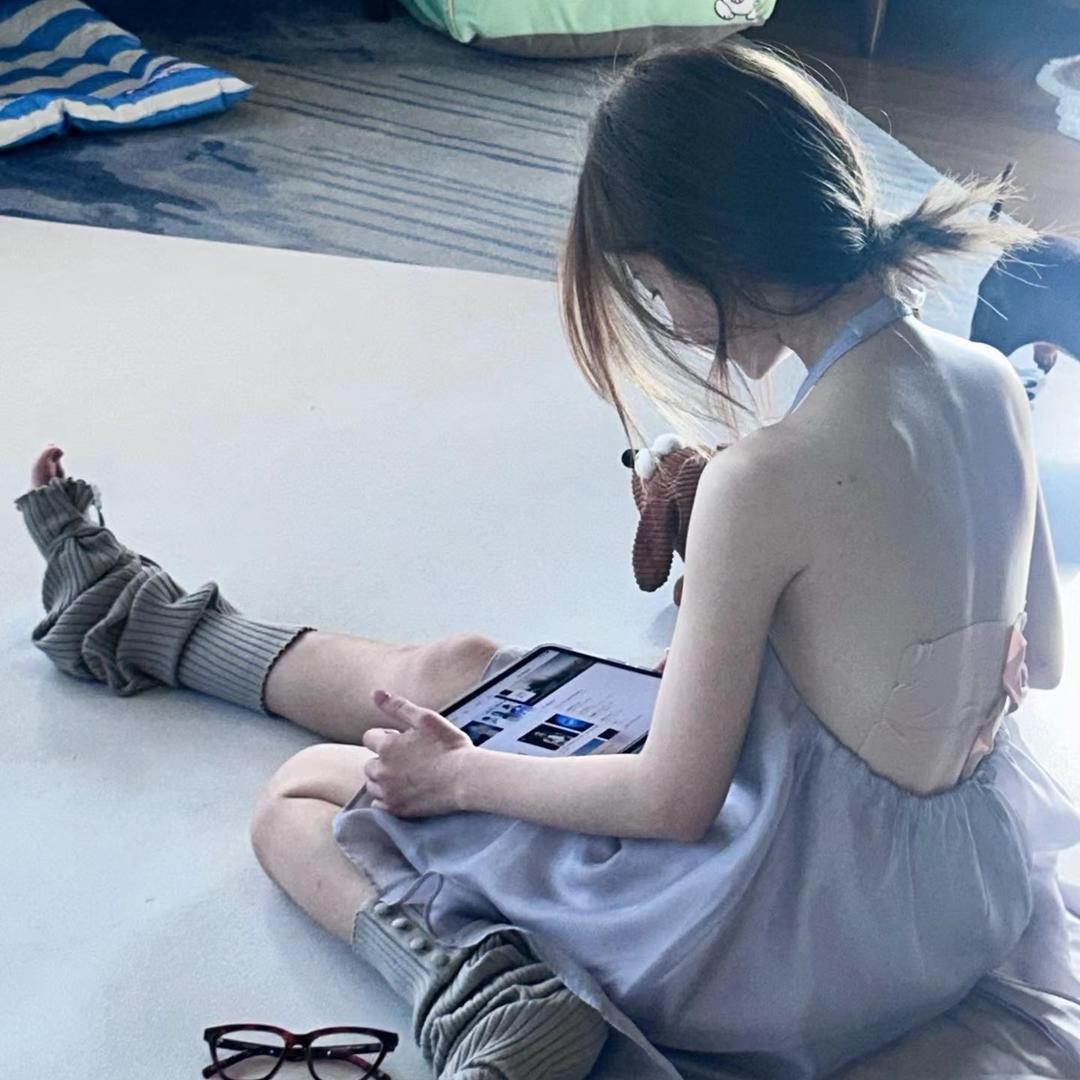 A.ci是美女