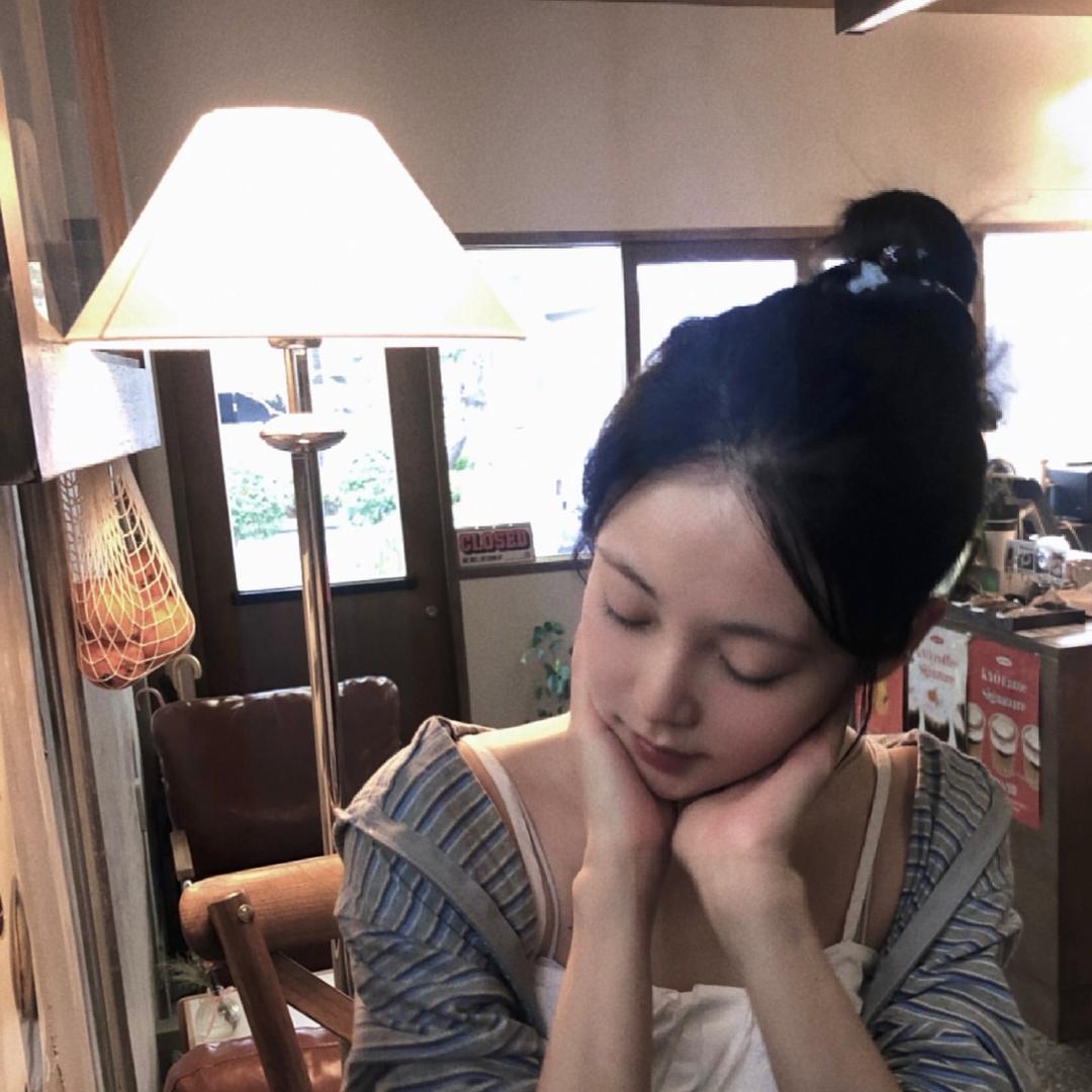 爱吃冰淇淋🍦小考拉🍨