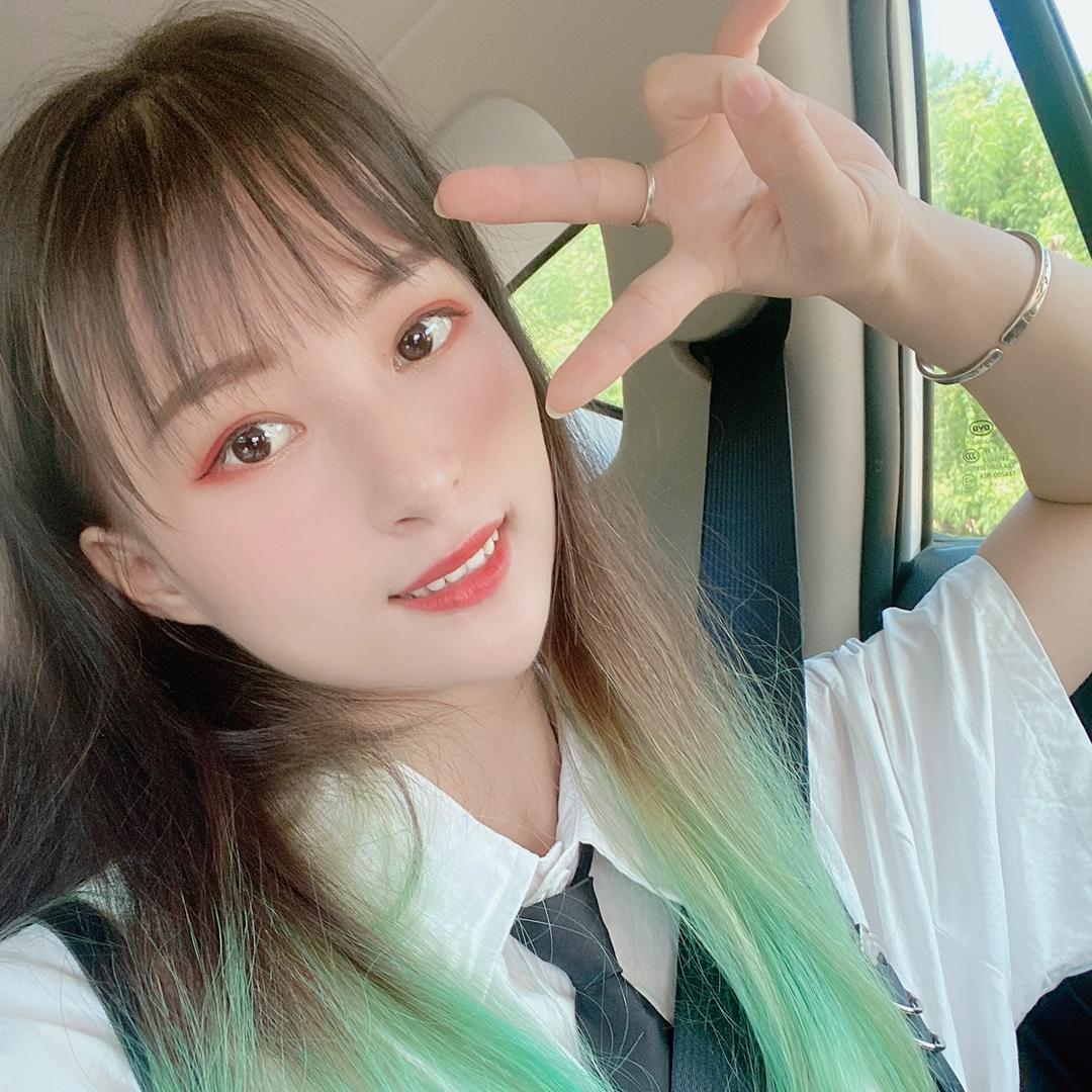 李柠萌