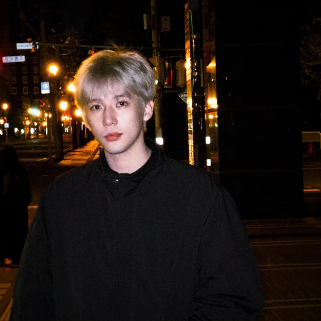 AAA专业美男回收娥姐