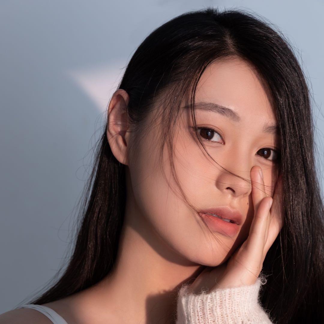 又来偷看我