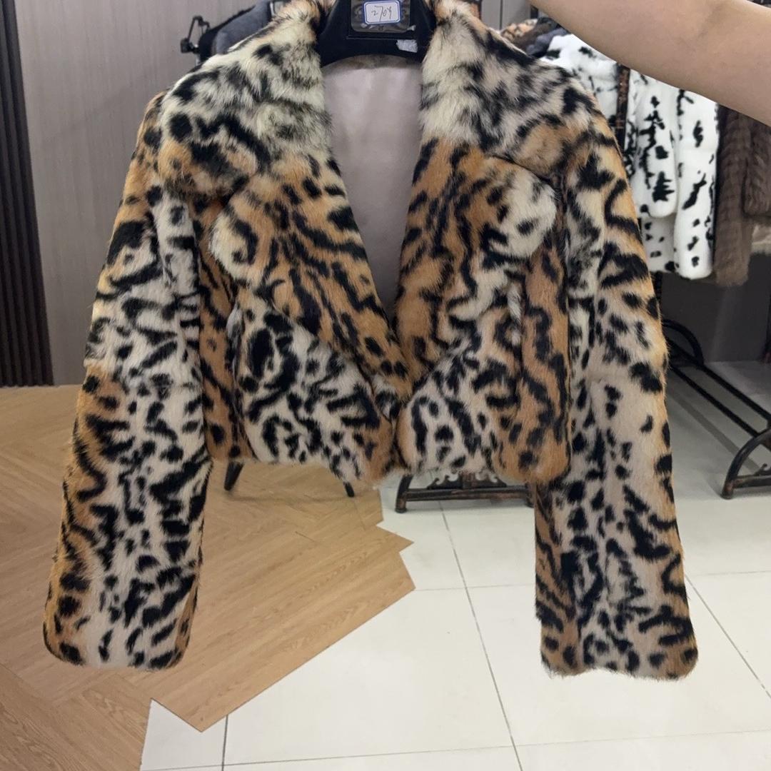 卡怡卡皮草服饰馆