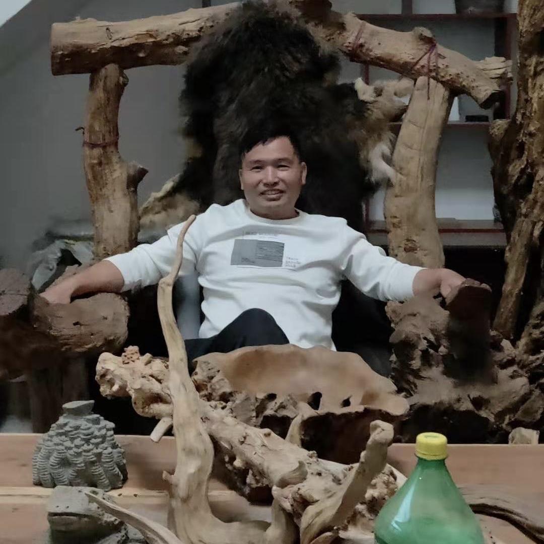 辉县市诚信二手车行