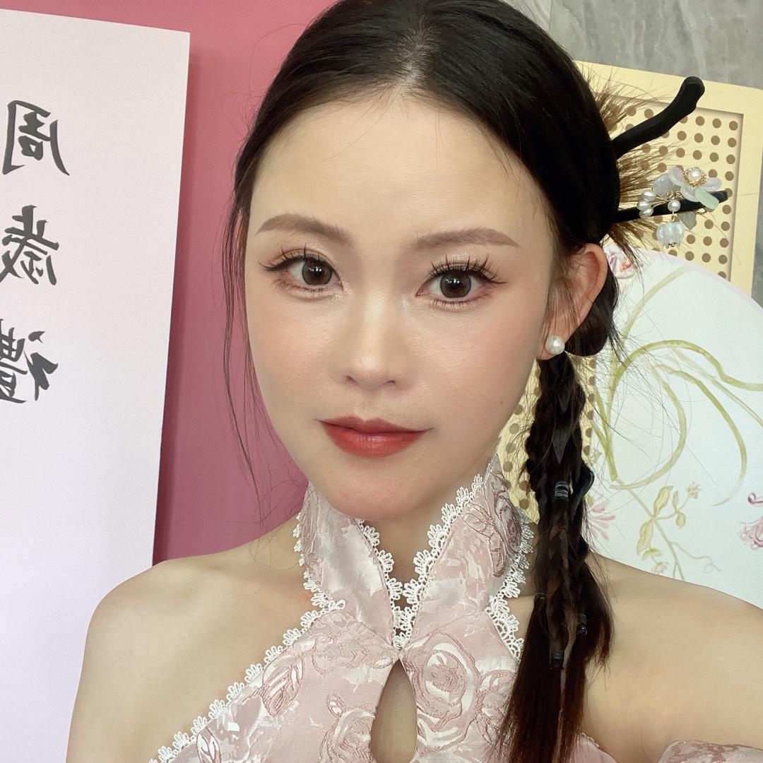 小婷吖 ( 二胎哺乳期)