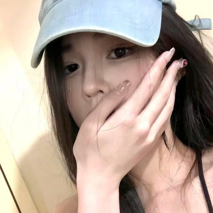 柒月