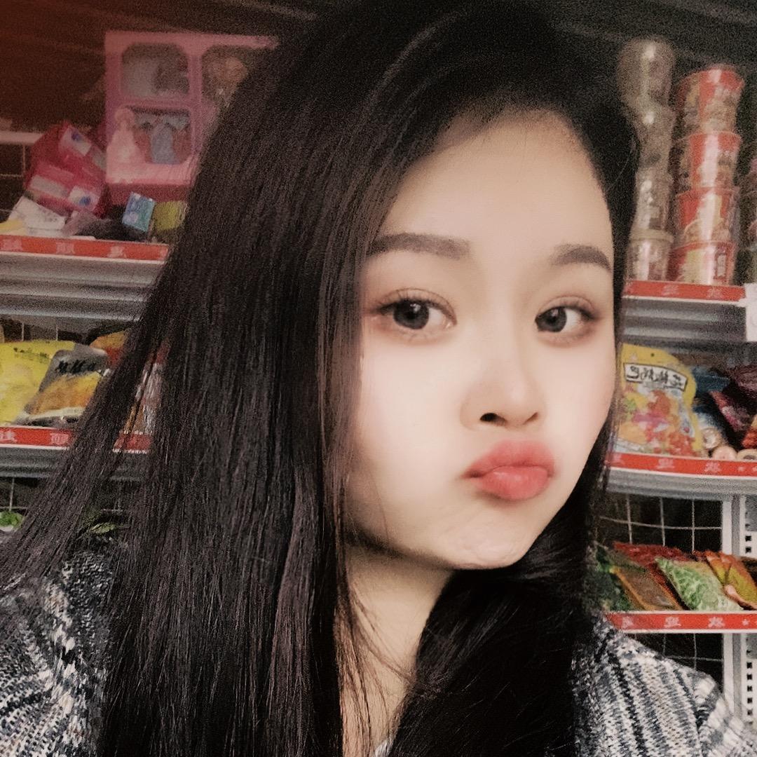 小小红唇💋
