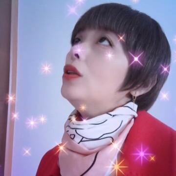 英子