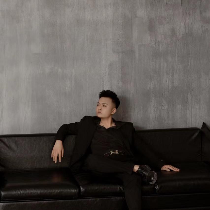 定远太极酒吧副总，麒麟