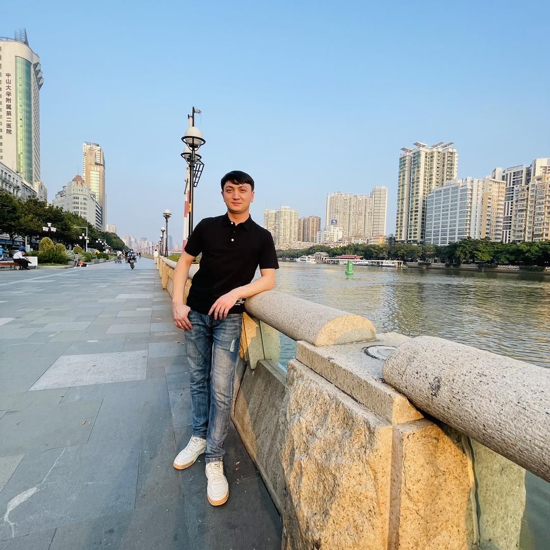 酷小伙服装店