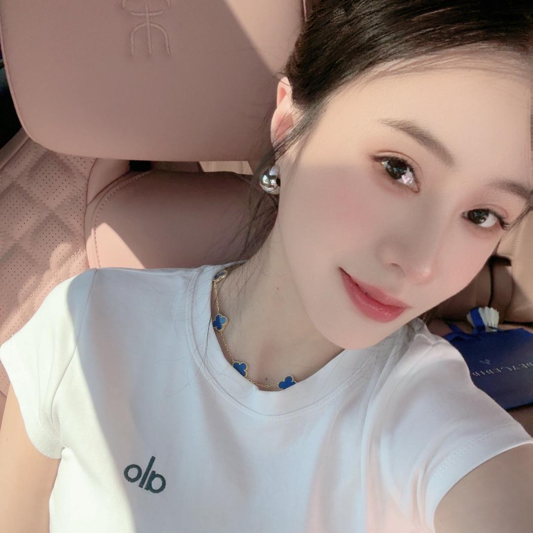 胖金金大码女装搭配