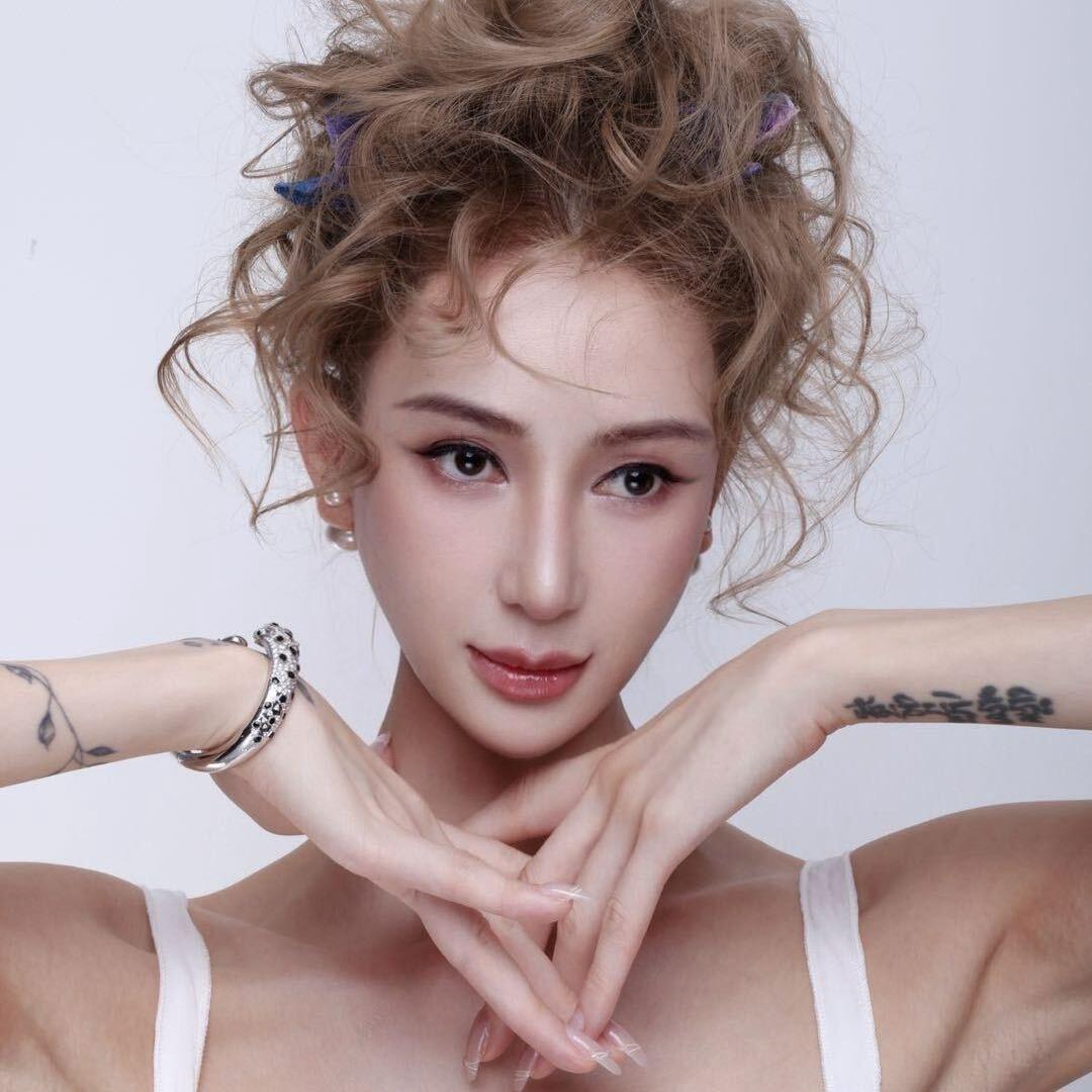 Isabel芮诗