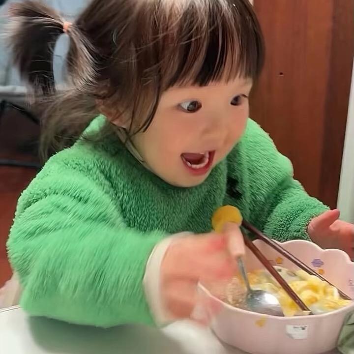 邓依涵