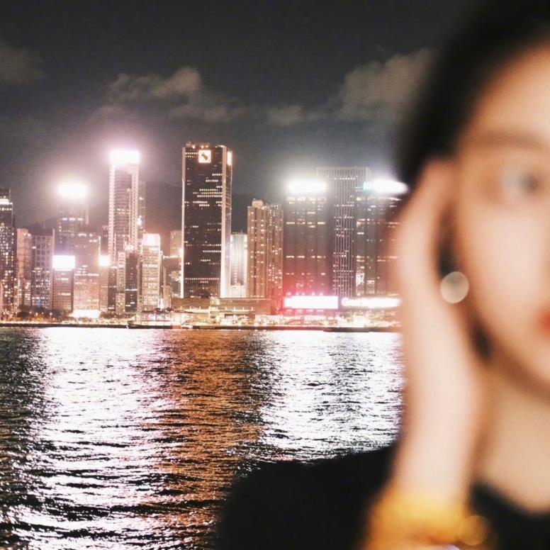 一杯拿铁不加奶