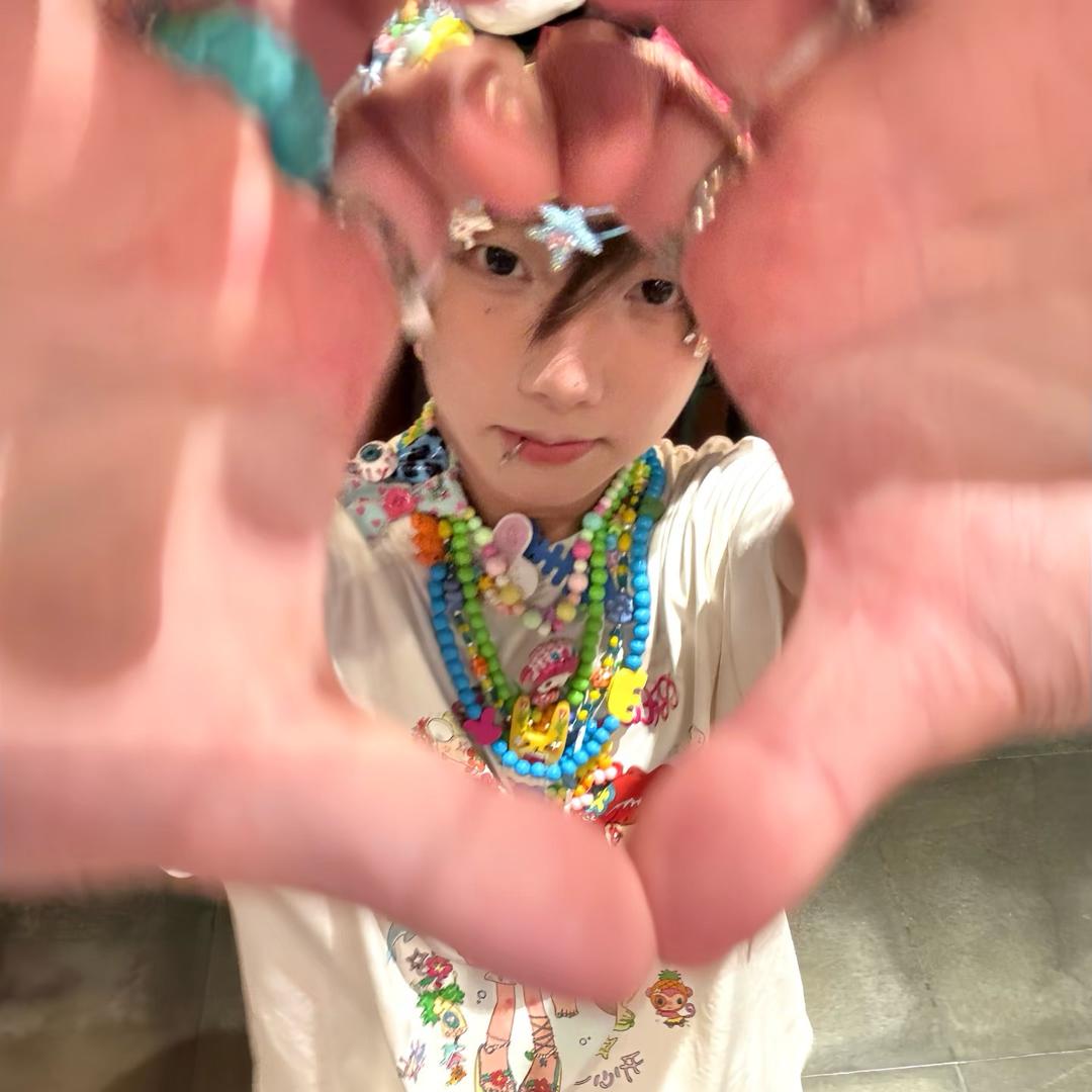 卖萌卖乖不如卖自己