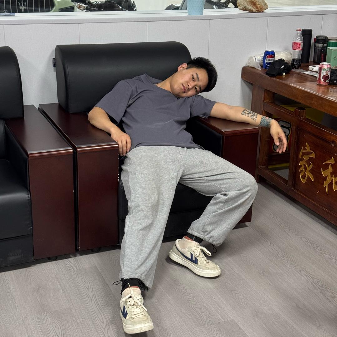 小龙爱搞车