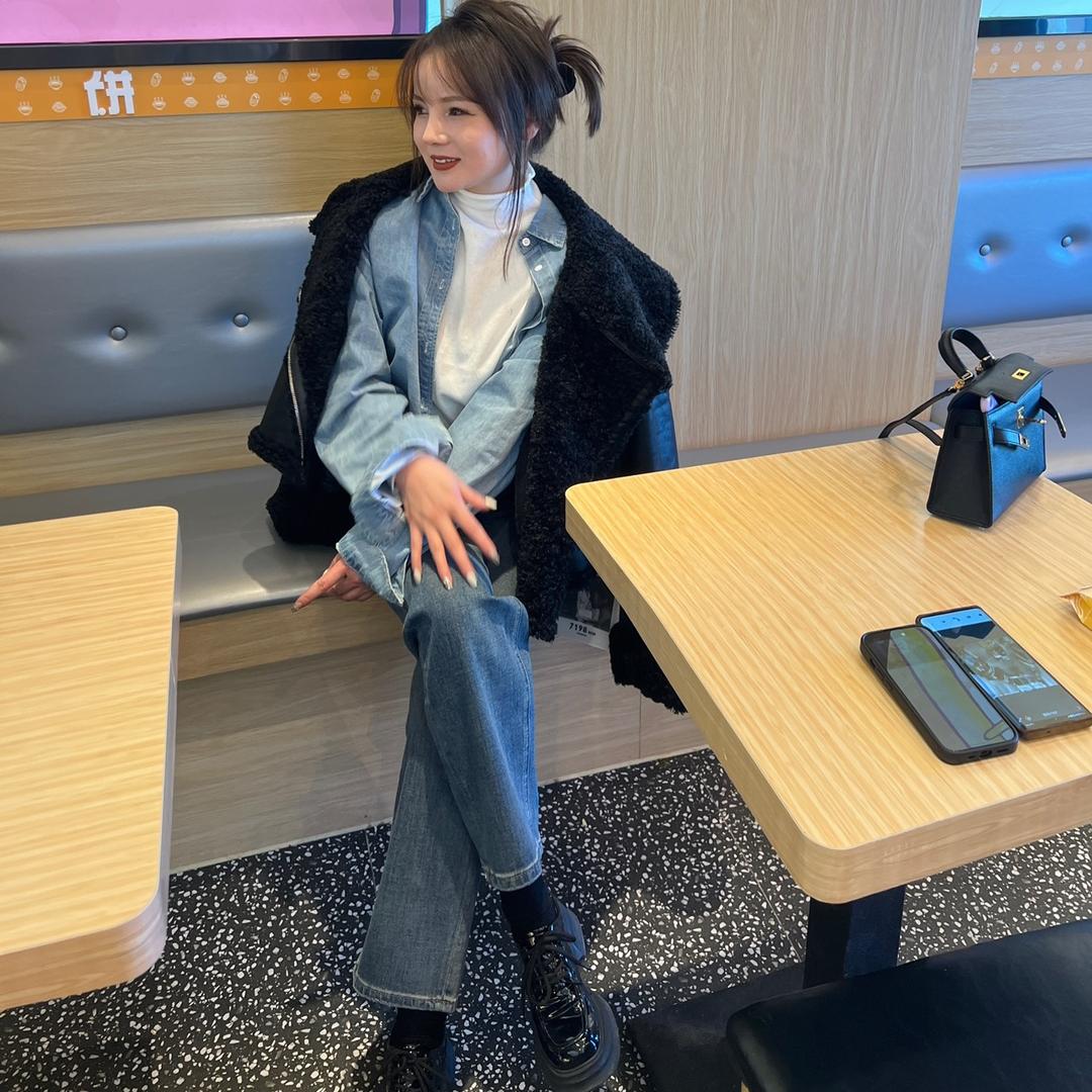 日喀则市鸭子村佳丽女装