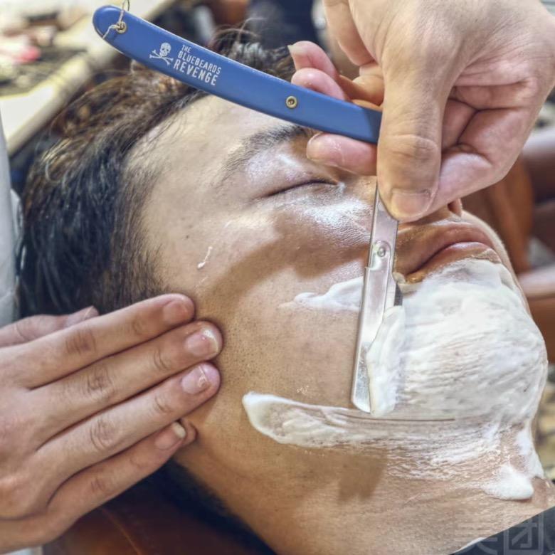 嵩县朴凡男士美发馆