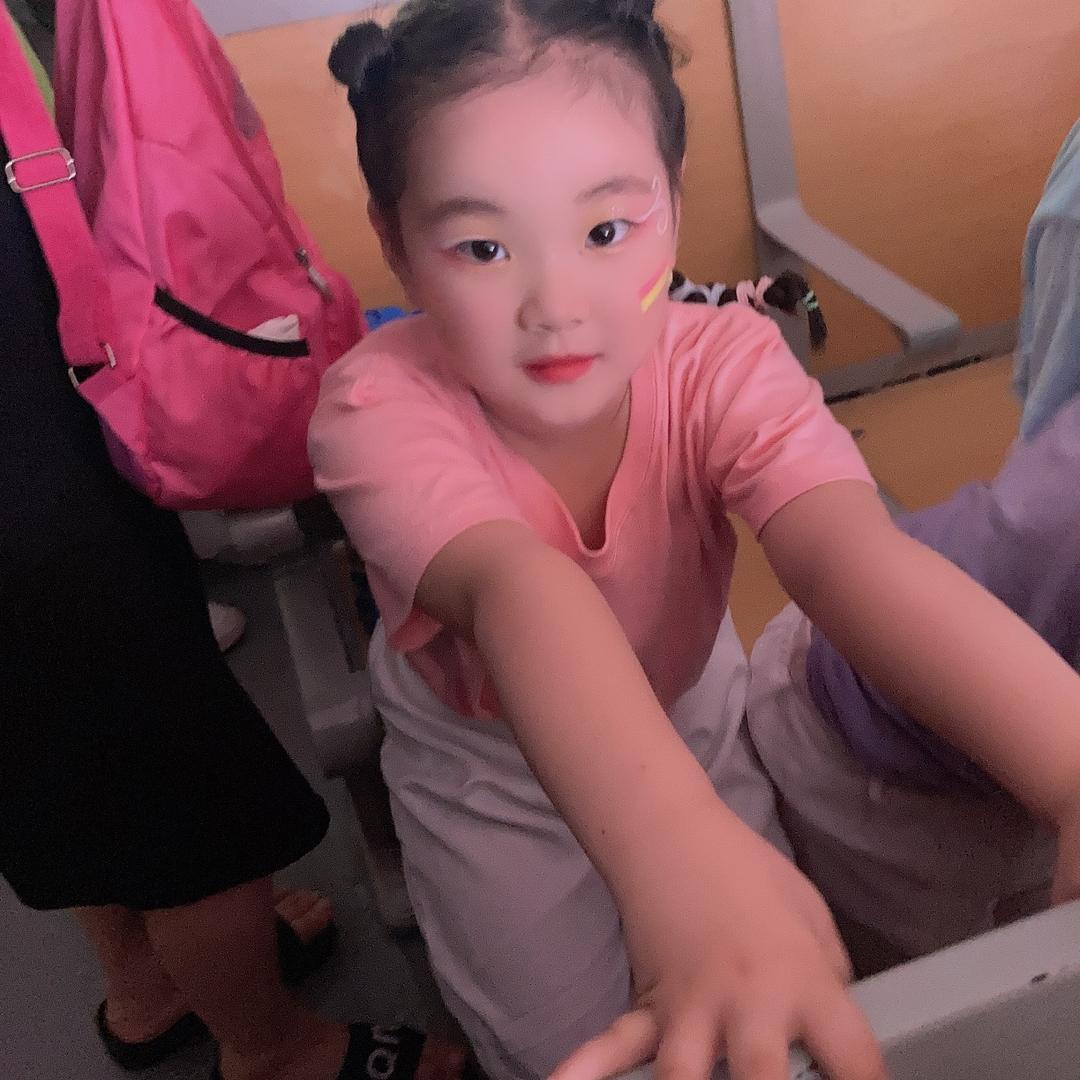 伊丰凡品牌女装何丹