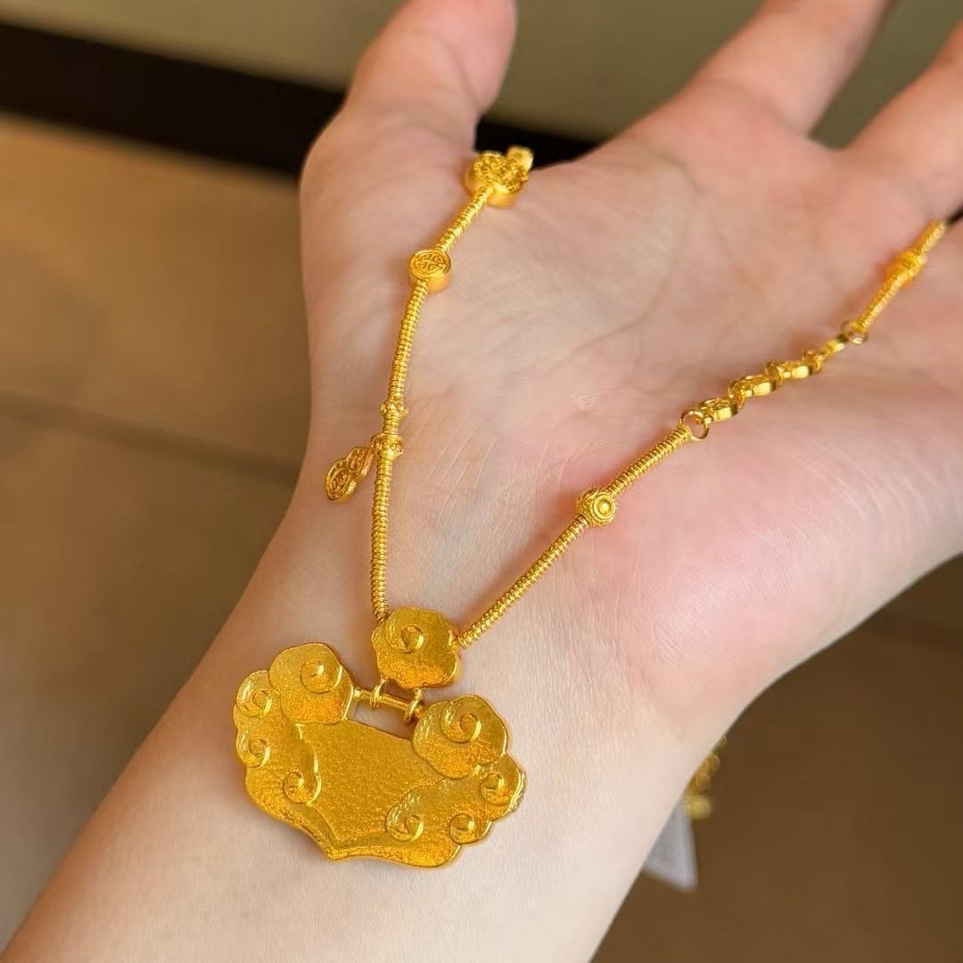 臻奢黄金珠宝•梦动