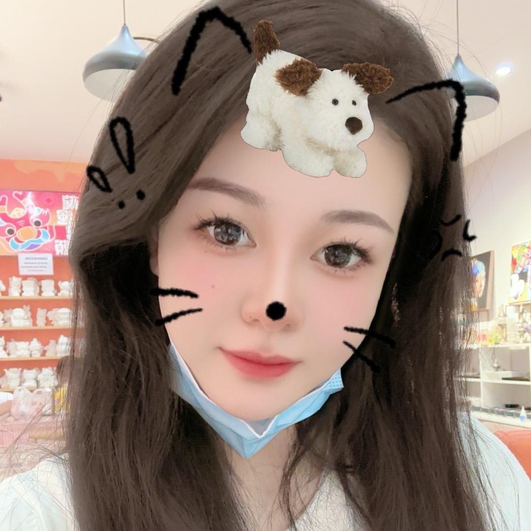 蒋雯.