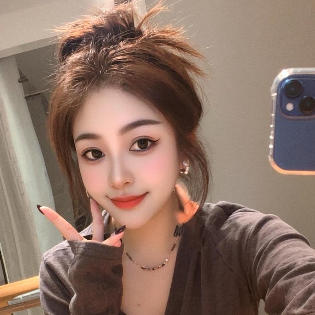 @是月月吖✌️