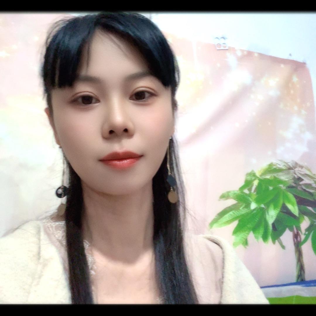 小青简单一个人