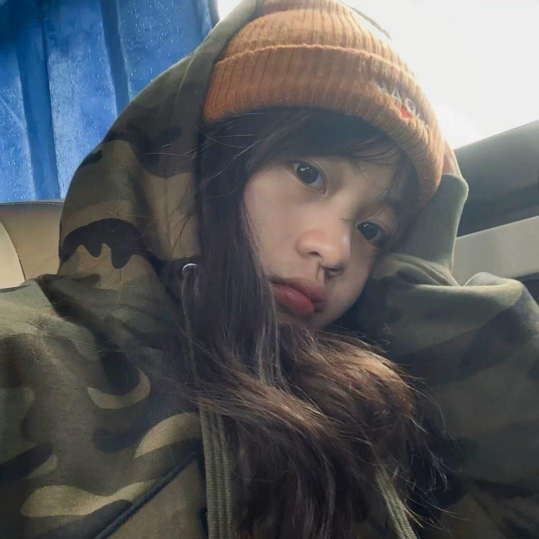 ⛈️、