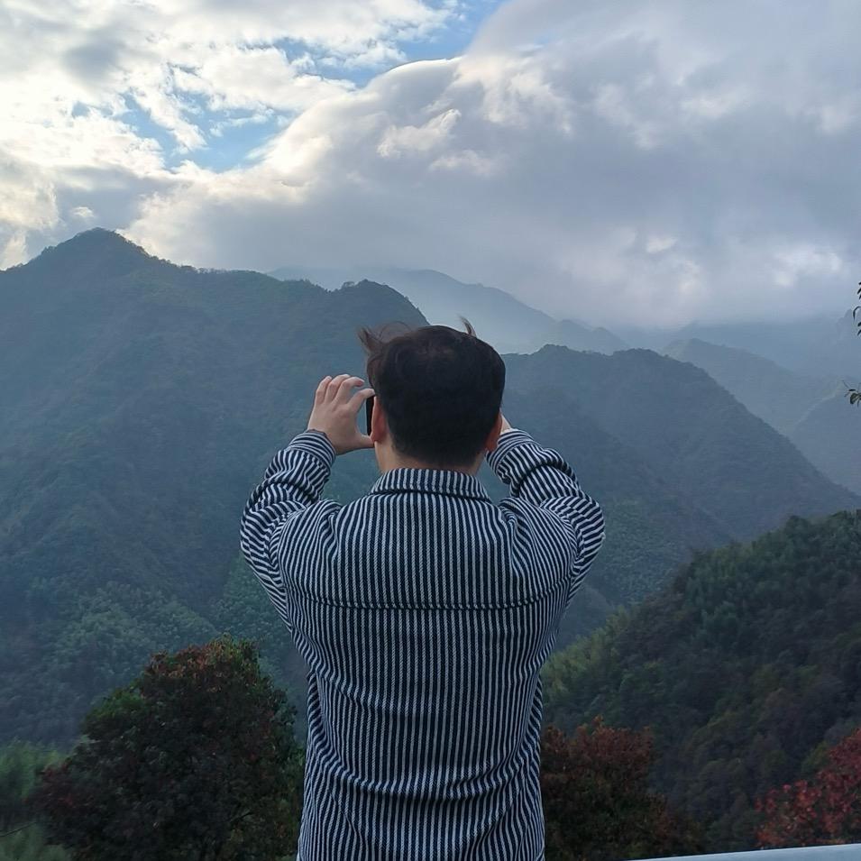 做设计的扬哥