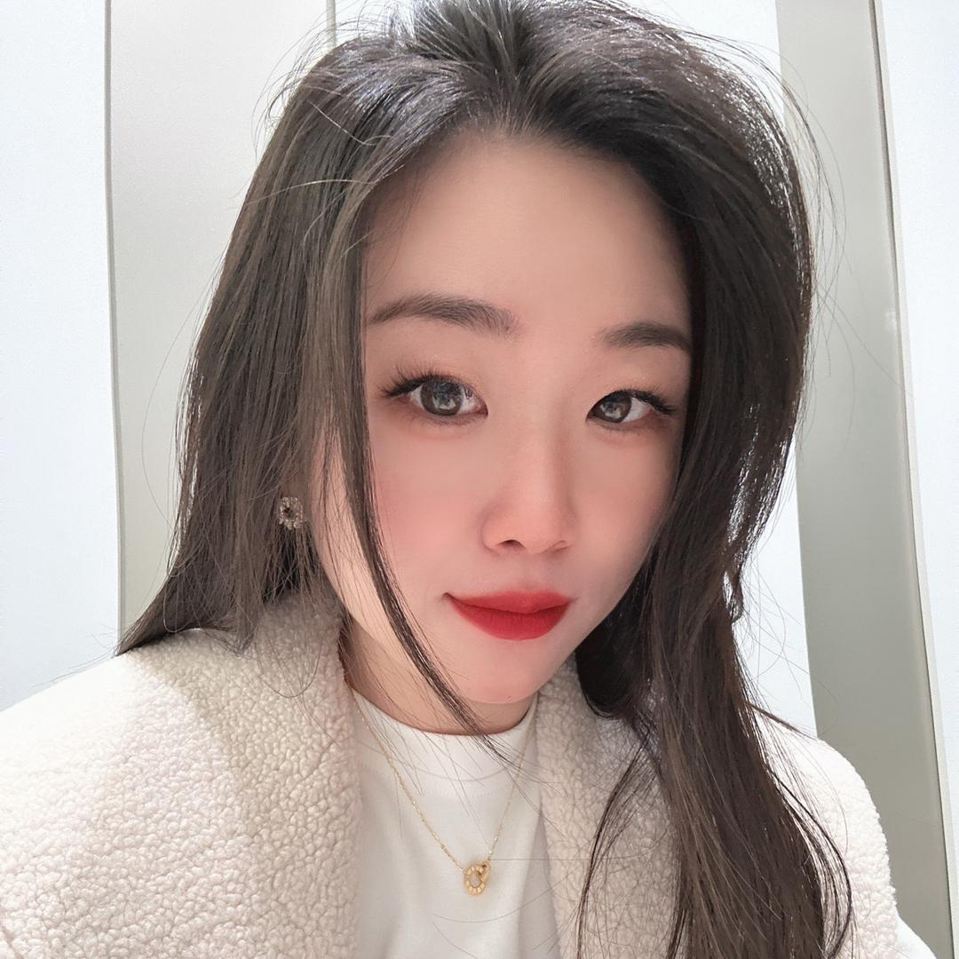 秦小姐