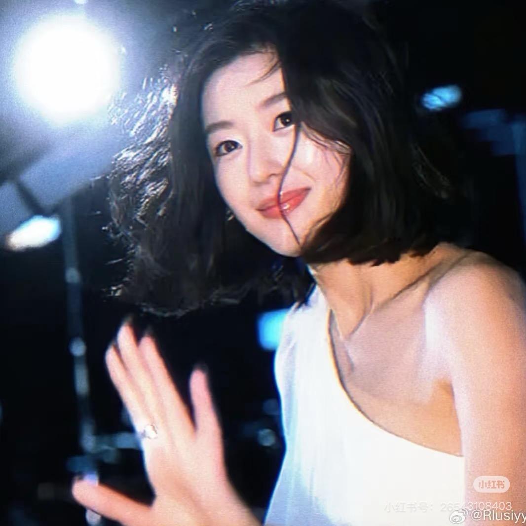 啊呜