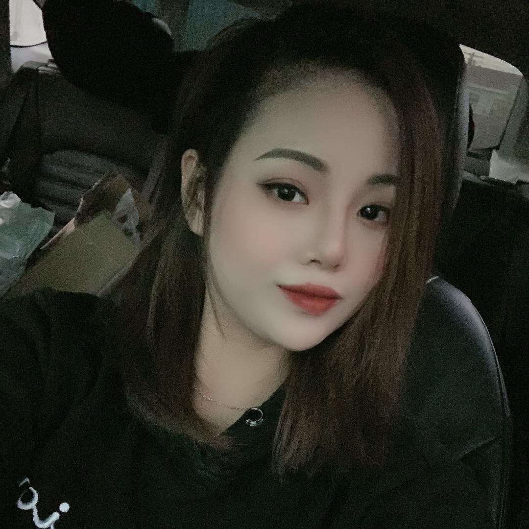 木子李烧烤老板娘