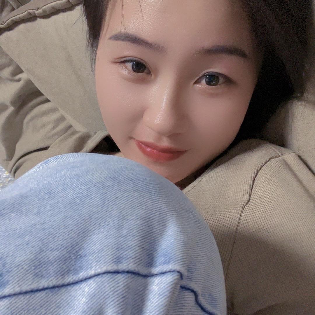 @临沂卖板材的小姐姐